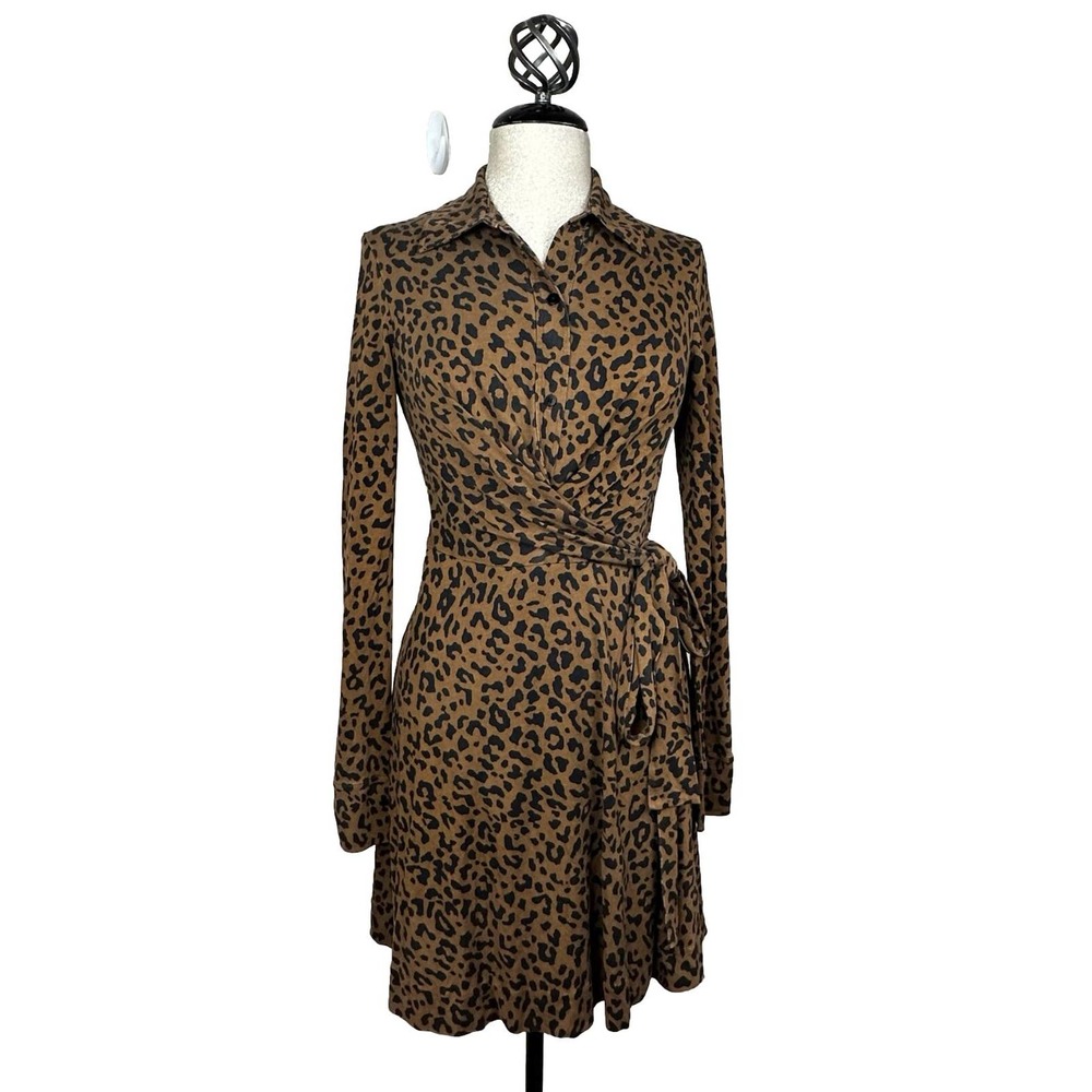 Diane Von Furstenburg 100% Silk Wrap Dress Collared Long Sleeve Leopard Print 8